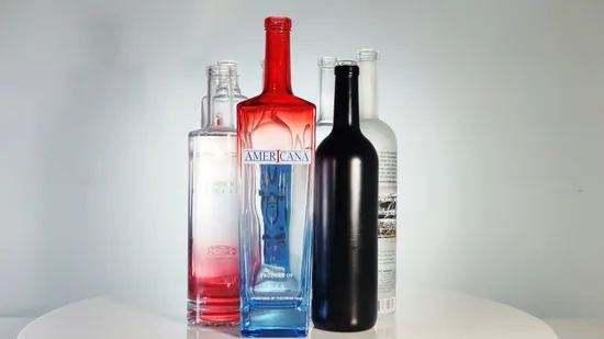 Customized Factory Price Heavy Brandy Whisky Gin Rum Tequila Vodka Glass Bottle 750ml 700ml Elegant Shape Glass Spirits Liquor Bottle with Cork