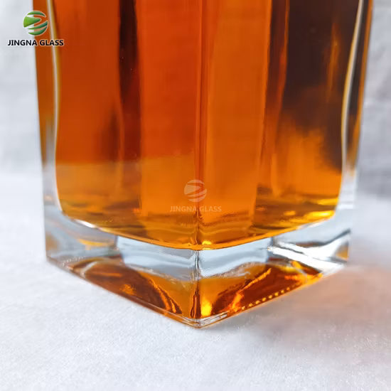 China Factory Manufacturer High Quality Wholesale Empty Clear Round 375ml 500ml 750ml Glass Bottle Wine Bottle Vodka Gin Rum Alcohol Whiskey Tequila Brandy
